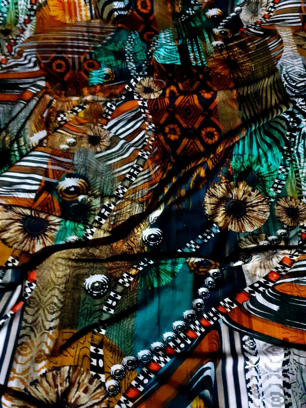 2 VARIATIONS- PRINTED STRETCH VISCOSE LYCRA JERSEY FABRIC SOLD BY THE METRE A1-101