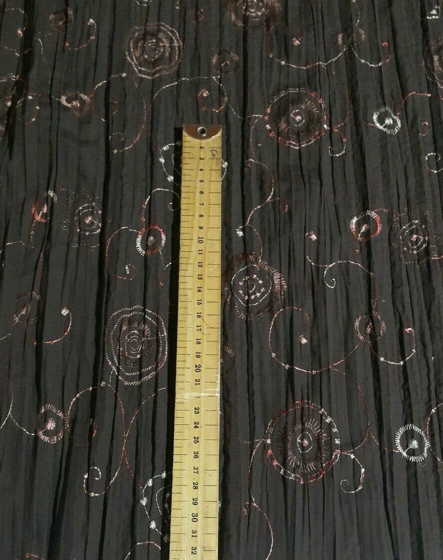 EMBROIDERED AND CRINKLED BROWN POLYCOTTON FABRIC - SOLD BY METRE B3/200