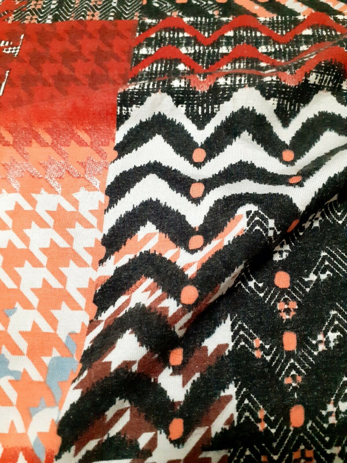 JERSEY FABRIC PRINTED STRETCH VISCOSE POLYESTER - SOLD BY THE METRE A1-150