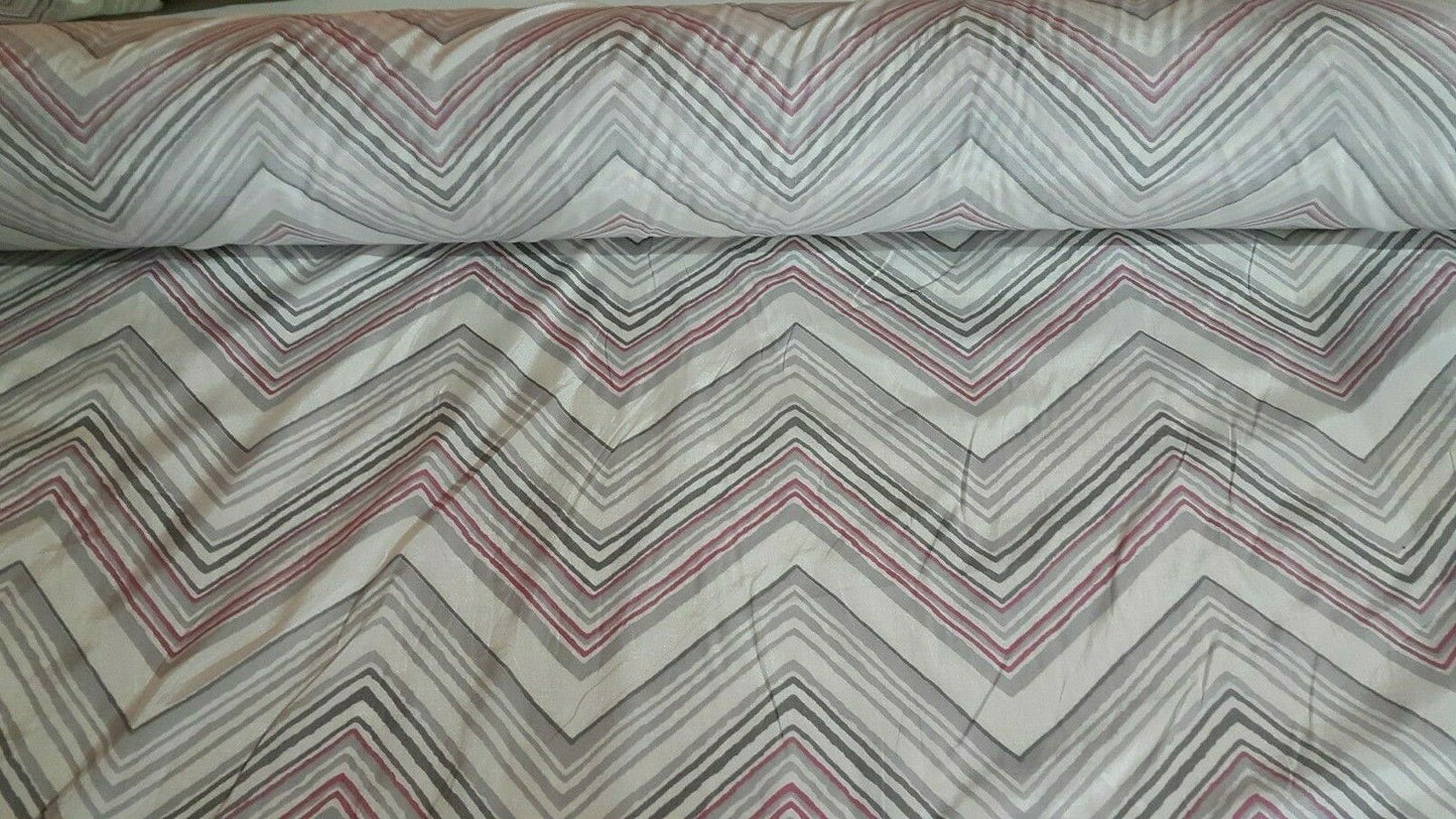 POLY/COTTON FABRIC ZIG ZAG PRINTED-BEGIE AND GREY COLOUR-SOLD BY THE METER