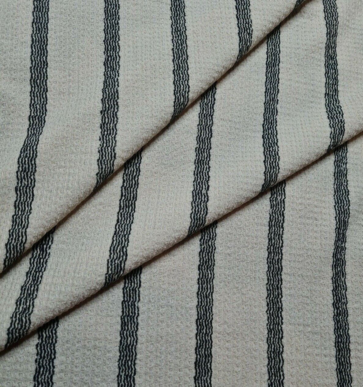 Jersey Fabric Crinkled And Small Figured Black Striped Cream Colour 2Way Stretch