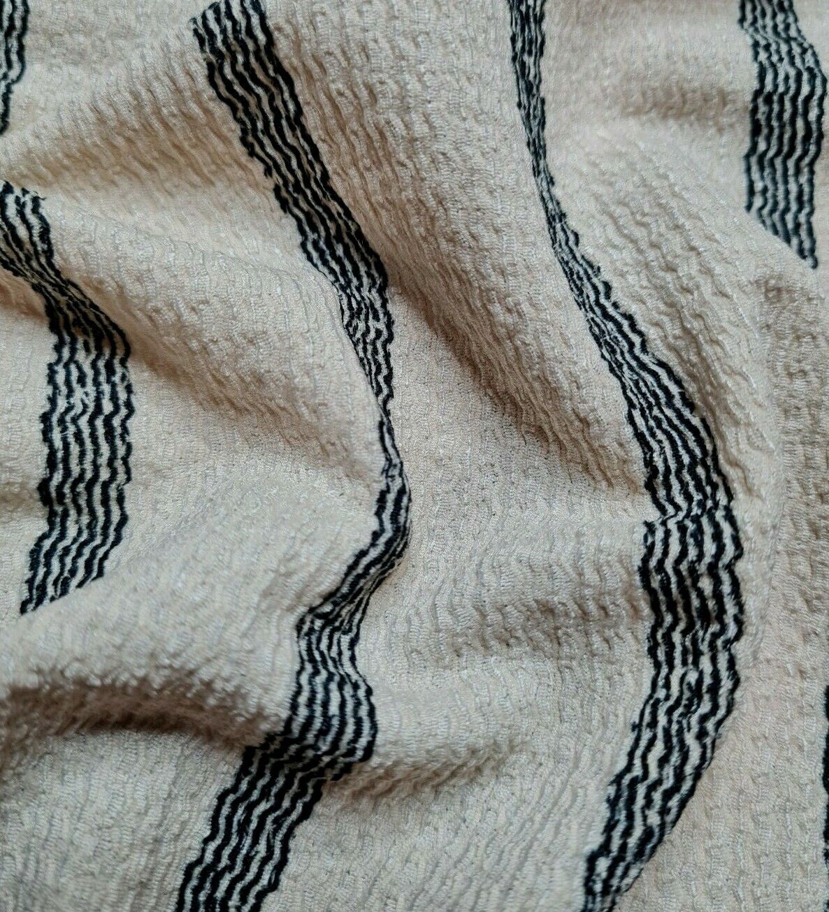 Jersey Fabric Crinkled And Small Figured Black Striped Cream Colour 2Way Stretch