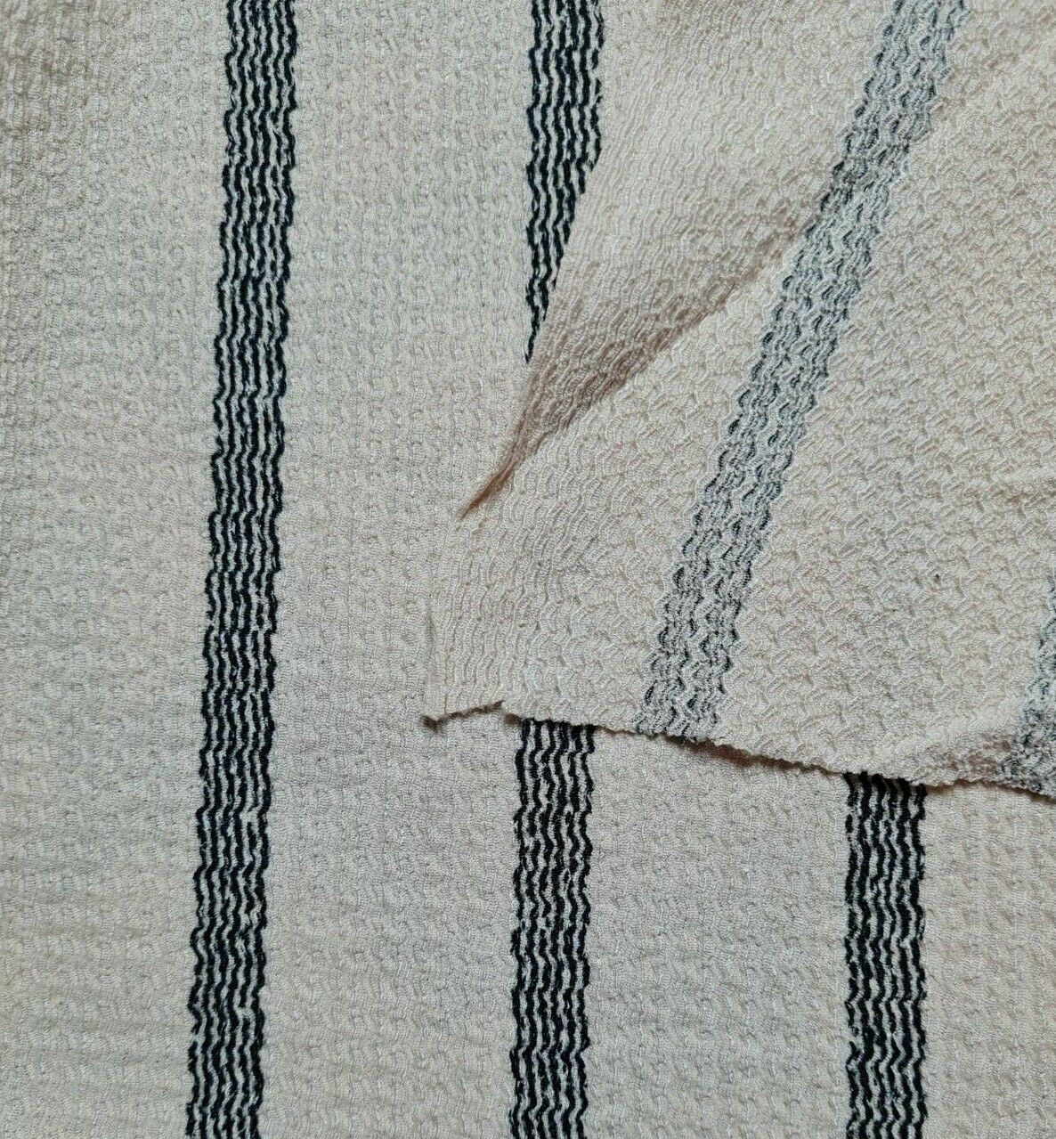 Jersey Fabric Crinkled And Small Figured Black Striped Cream Colour 2Way Stretch